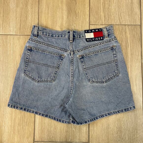 Tommy Hilfiger Vintage High Waist Denim Shorts Size 4 Flag Patch Blue Jean - Picture 2 of 10